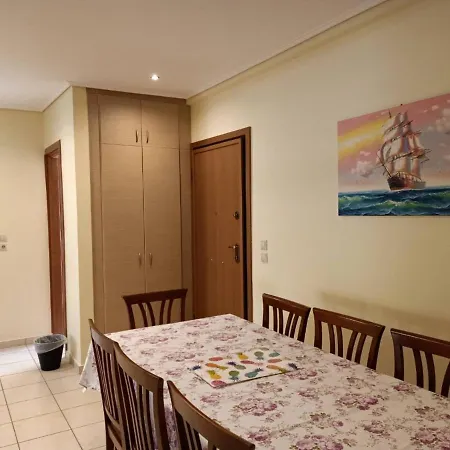 Big 3bed 3bath 10 Min Walk Acropolis Athens