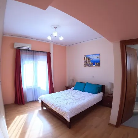 Big 3bed 3bath 10 Min Walk Acropolis Athens