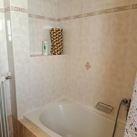 Big 3bed 3bath 10 Min Walk Acropolis *