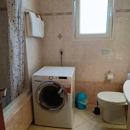 Big 3bed 3bath 10 Min Walk Acropolis *