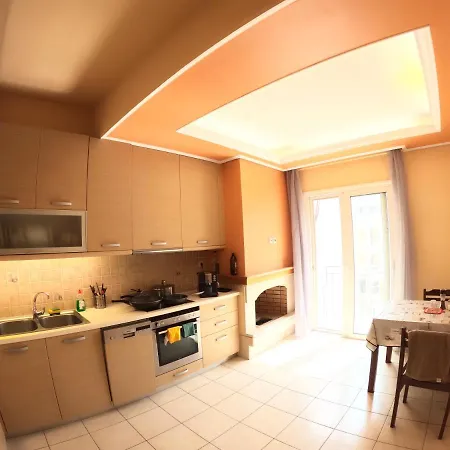 Big 3bed 3bath 10 Min Walk Acropolis
